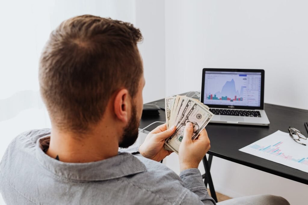 ONLINE BUSINESS TIPS FOR BUILDING PASSIVE INCOME IN 2026